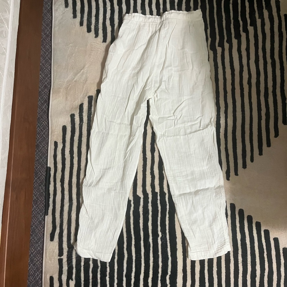 White linen pants (women’s XS)